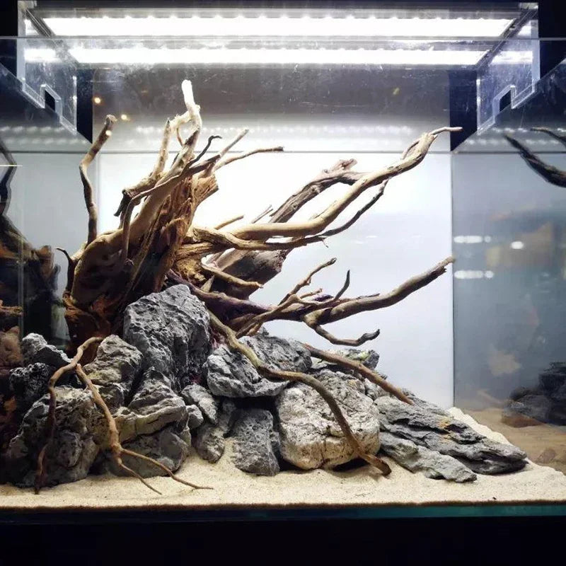 Aquarium-Ornament aus Holz