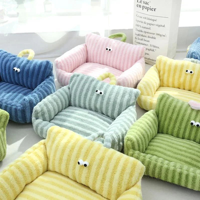 CozyNest Deluxe Wintersofa