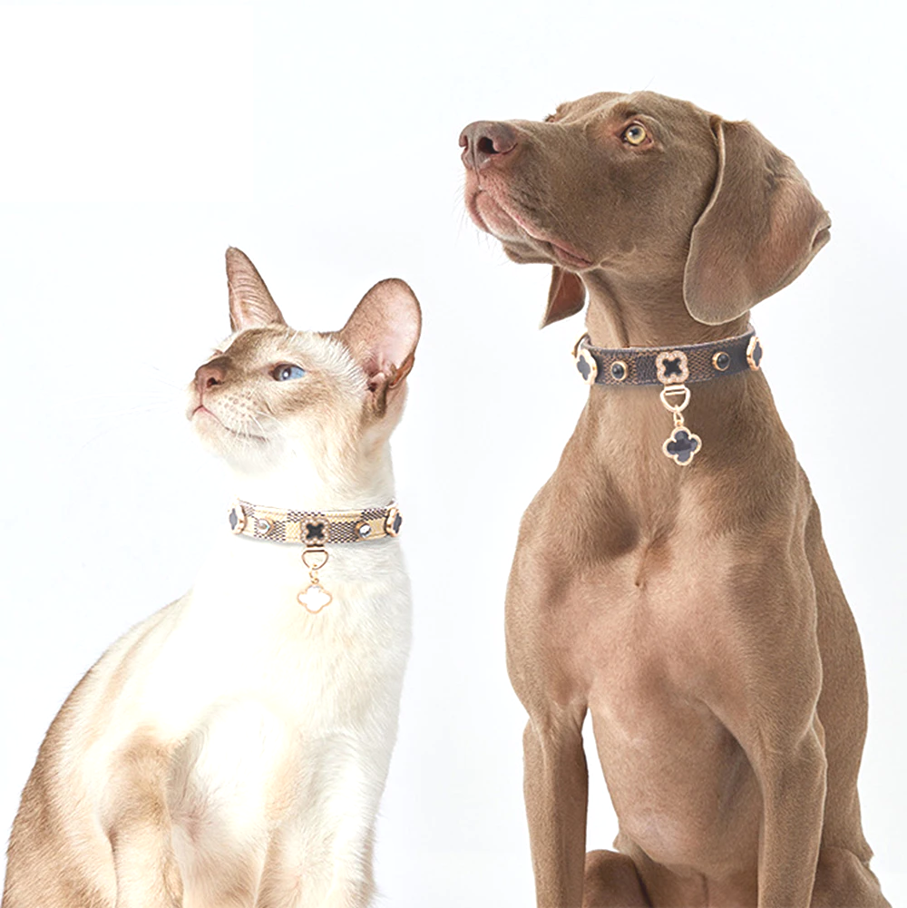 LuckyLuxe Clover Collar – Luxus-Halsband aus PU-Leder