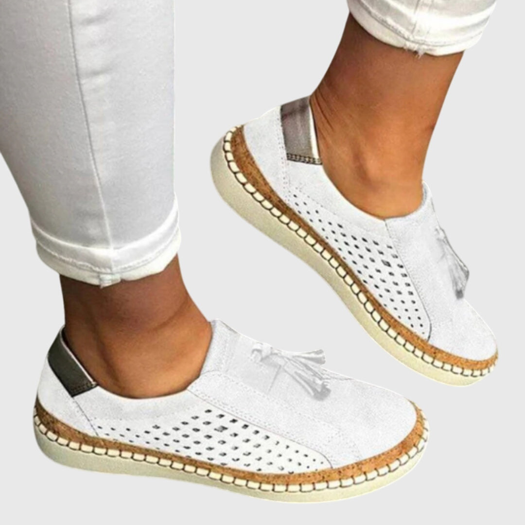 Detailansicht der rutschfesten Sohle der Lena orthopädischen Slip-Ons