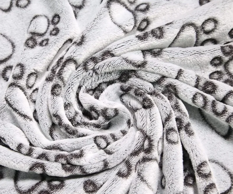 SnugglePaws CozyCotton – Niedliche & Warme Haustierdecke aus Baumwolle mit Cartoon-Motiv