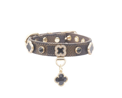 LuckyLuxe Clover Collar – Luxus-Halsband aus PU-Leder