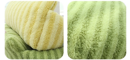 CozyNest Deluxe Wintersofa
