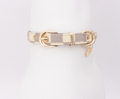 LuckyLuxe Clover Collar – Luxus-Halsband aus PU-Leder