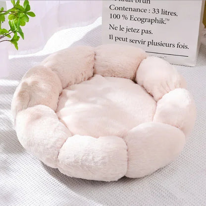 Blumenförmiges Hundebett – weicher Plüsch & wasserabweisend