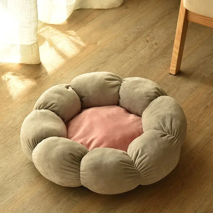 Blumenförmiges Hundebett – weicher Plüsch & wasserabweisend