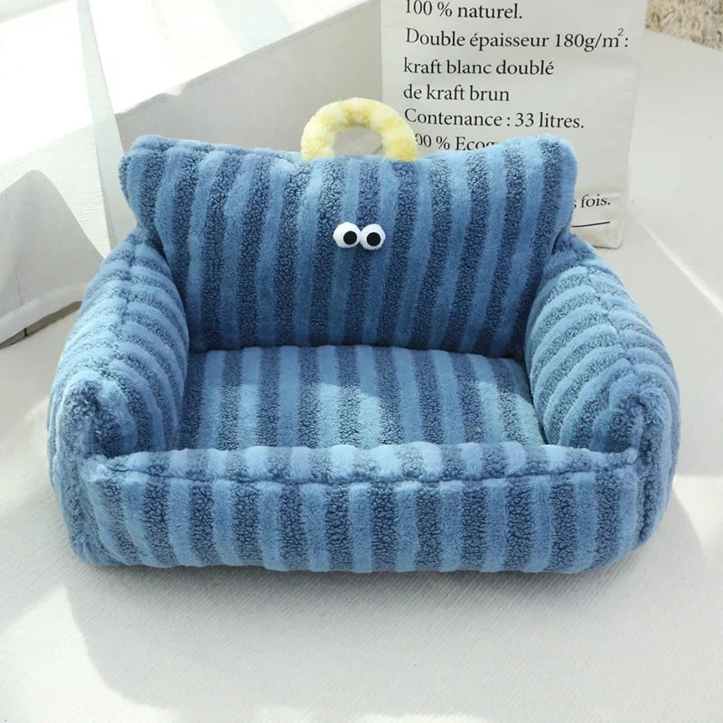 CozyNest Deluxe Wintersofa