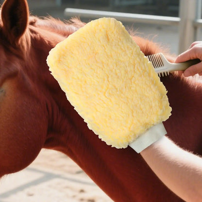 TickMitt Care – Sanfter Pflege- & Applikatorhandschuh für Pferde und Haustiere