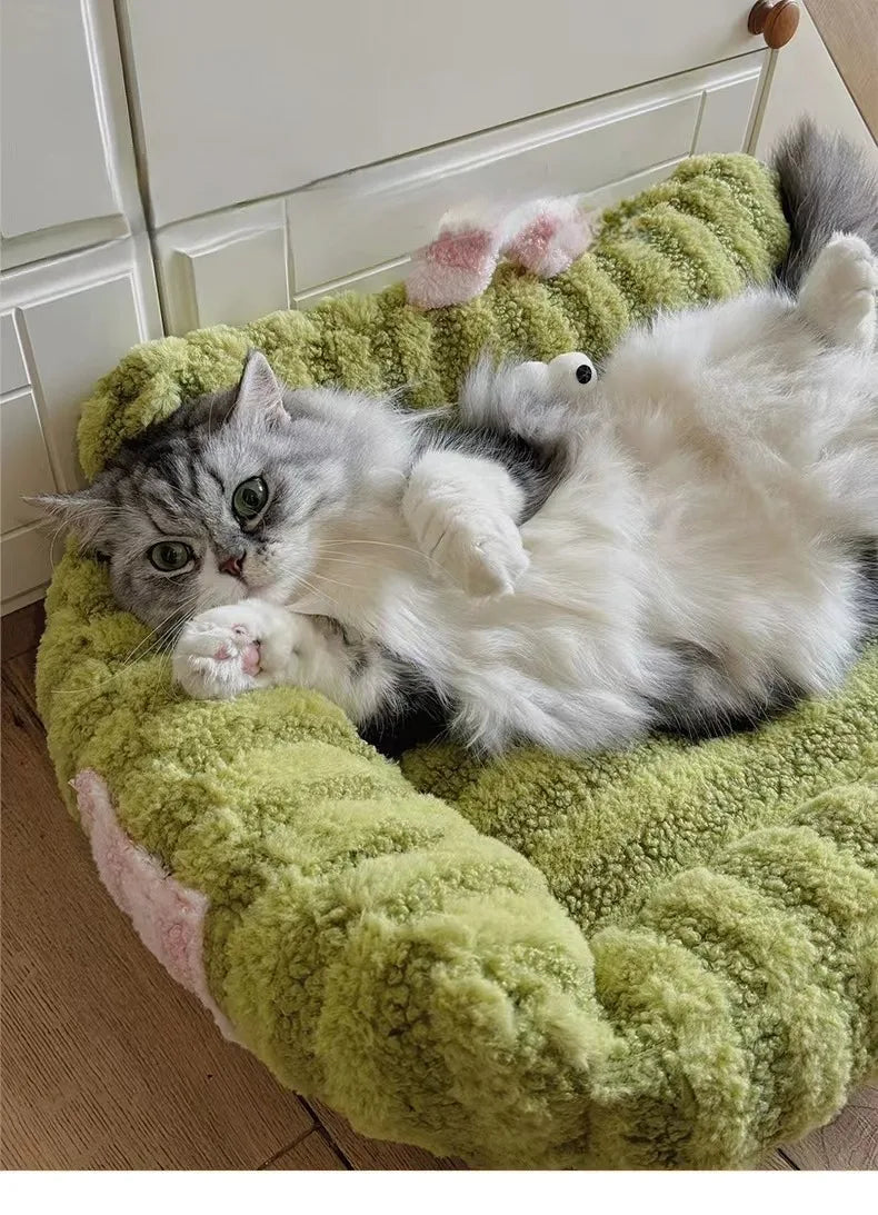 CozyNest Deluxe Wintersofa