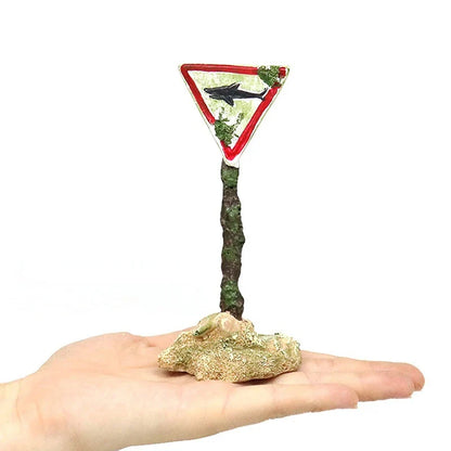 Warnschild für künstliche Haie