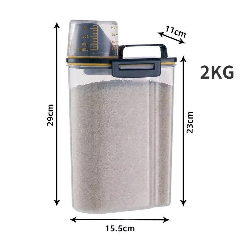 FreshLock 1.5kg/2kg Messbecher & Futterbehälter für Hunde und Katzen