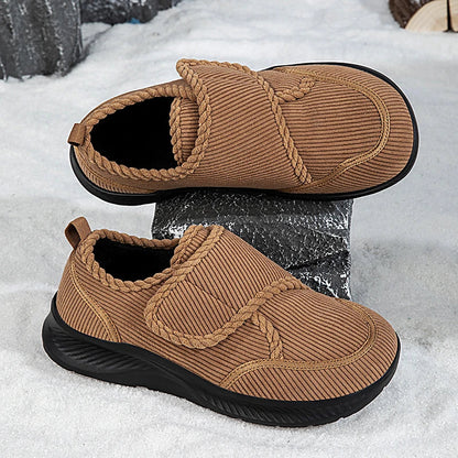 Aldovar Wanderschuhe Seitenansicht – warmes Innenfutter und flexible Sohle