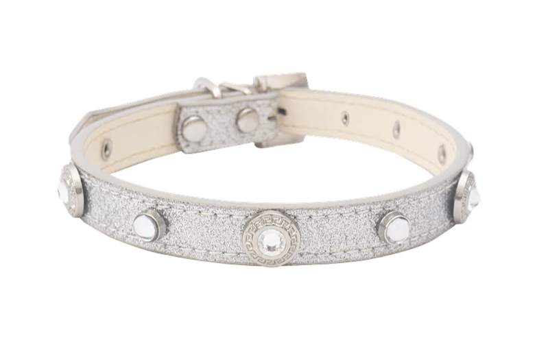 LuckyLuxe Clover Collar – Luxus-Halsband aus PU-Leder