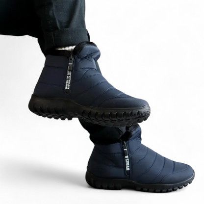 Warmes Plüschfutter im Inneren der orthopädischen Winterstiefel