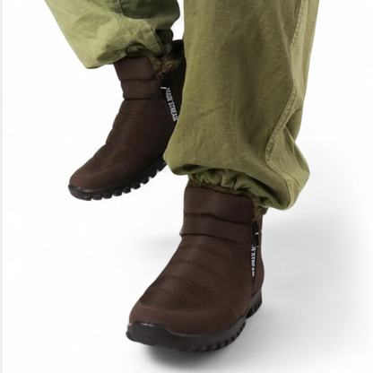 Detailansicht der orthopädischen Einlegesohle der Herren Winterstiefel