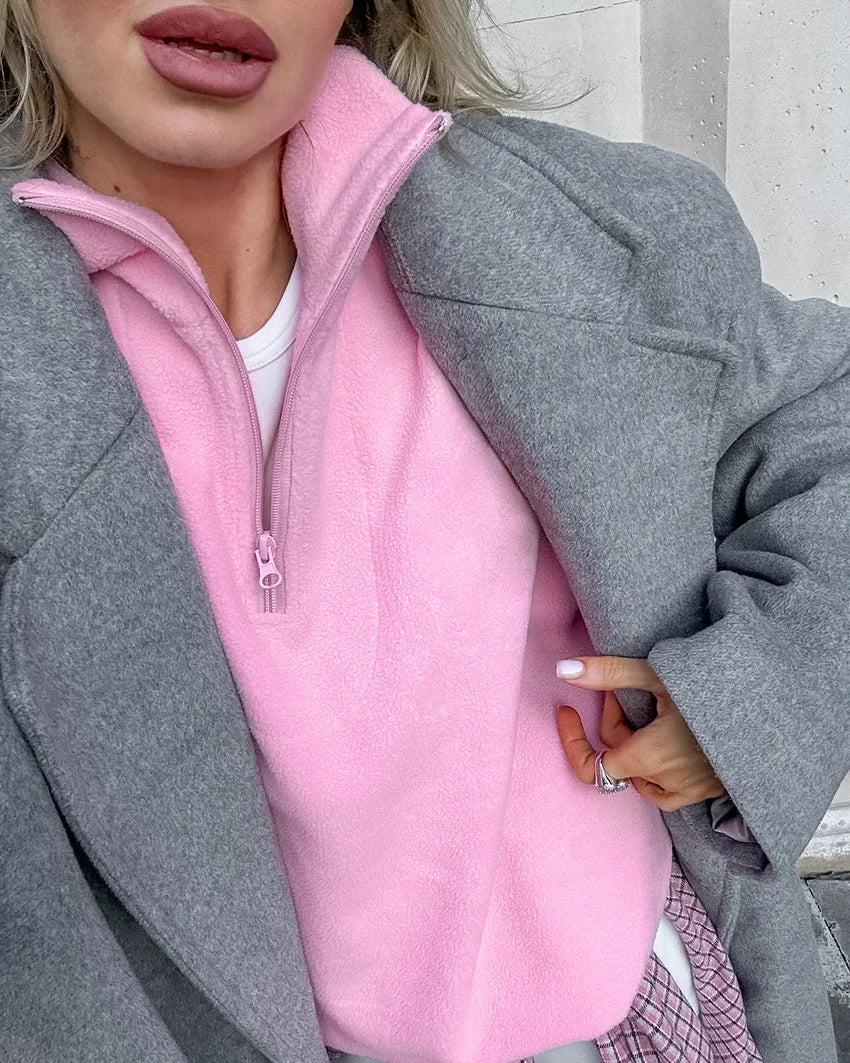 Liora Fleece-Pullover Magenta – Detailansicht Reißverschluss
