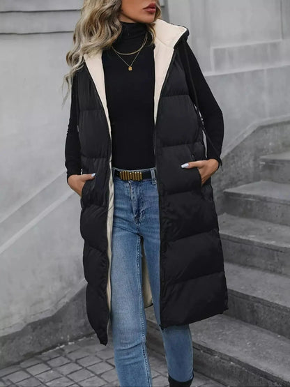 Lena Damen Longline Steppweste mit Kapuze in Schwarz