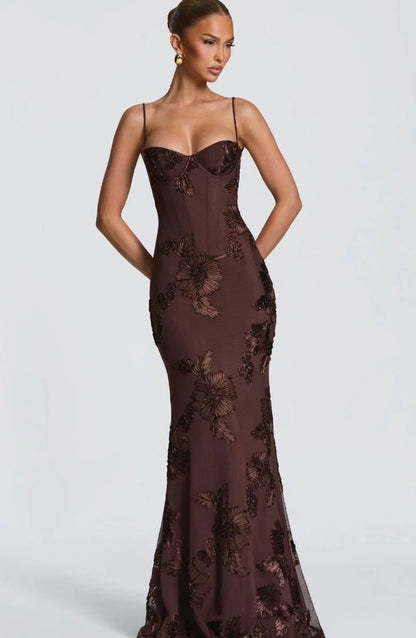 Rosavelle Damen Maxikleid mit Blumenapplikationen | Elegantes Ärmelloses Festkleid