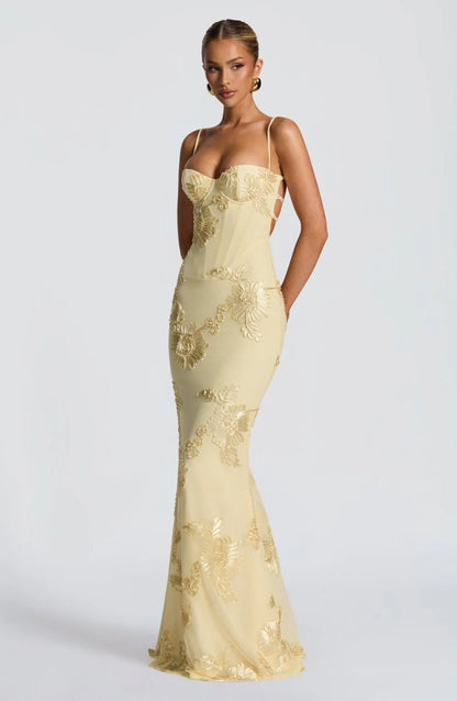 Rosavelle Damen Maxikleid mit Blumenapplikationen | Elegantes Ärmelloses Festkleid