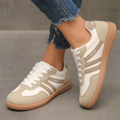 Berna Damen Orthopädische Sneaker in Off-White mit breiter Zehenbox