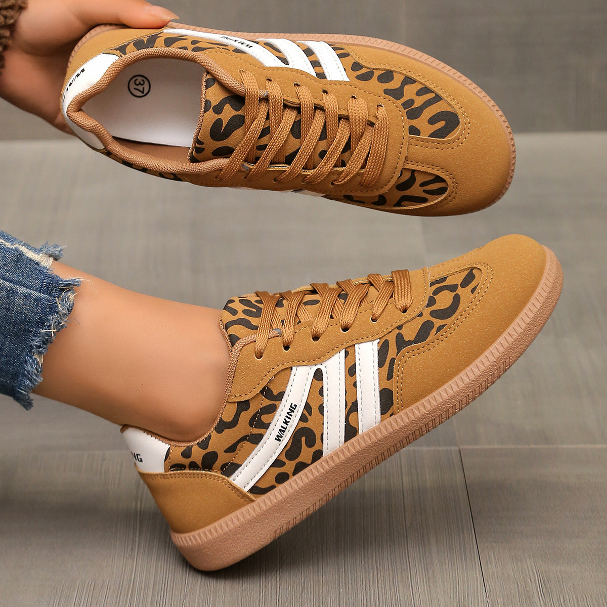 Berna Damen Orthopädische Sneaker im Leoparden-Print, Detailansicht