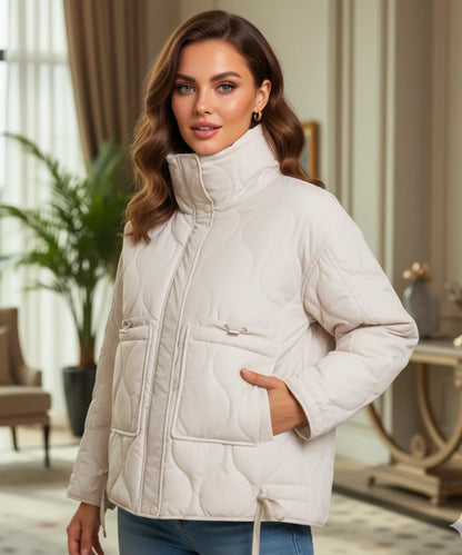 Oversized Damen Winterjacke Olivgrün – Frontansicht mit Reißverschluss
