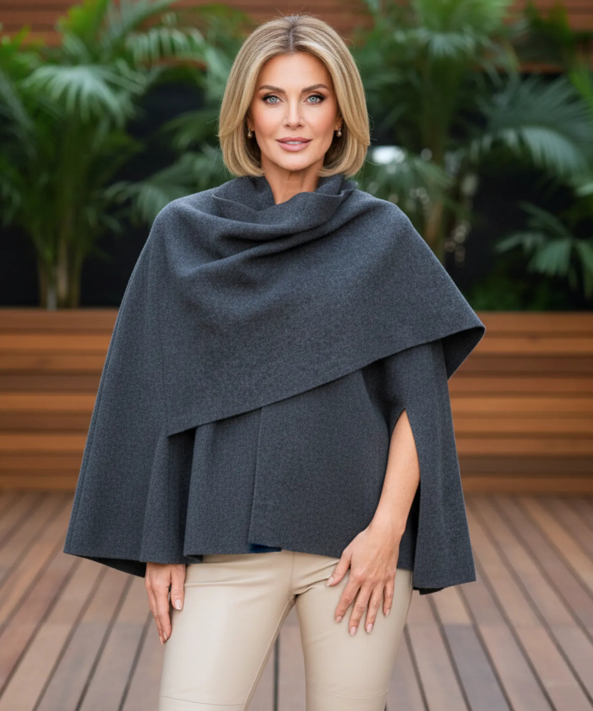 Damen Oversized Mantel mit verstärkten Nähten in Taupe