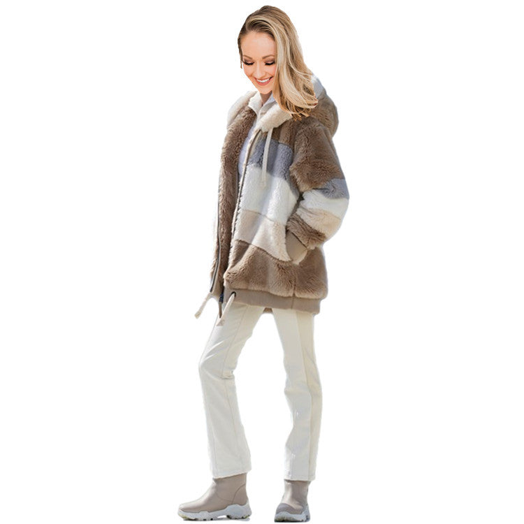 Bunte Damenjacke in Weinrot, locker geschnitten
