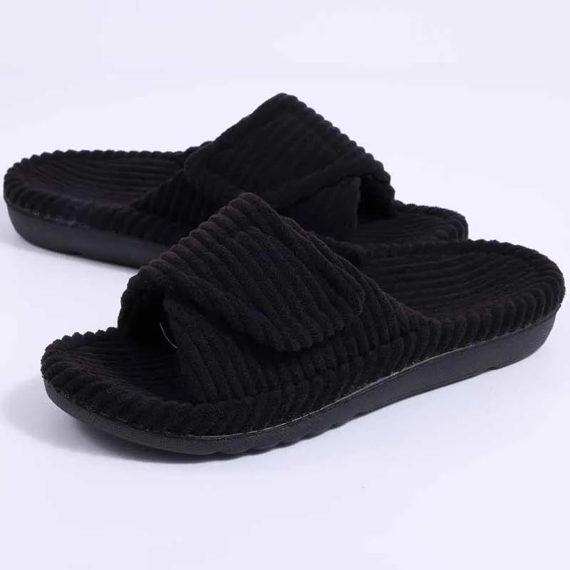 Seitenansicht Mira Offene Damen Hausschuhe Schwarz – schlankes Slide-Design