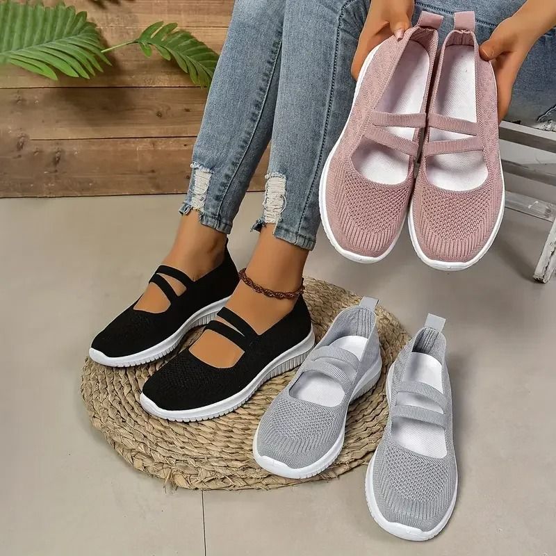 Leichte Damen Walkingschuhe in der Seitenansicht