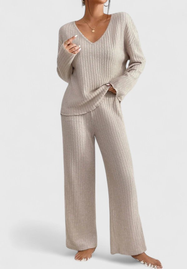 Damen Strick-Lounge-Set in Braun – entspannter Schnitt mit gerippter Hose