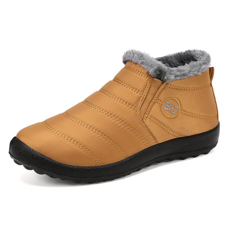 Fenja Winter-Boots auf schneebedecktem Untergrund getragen