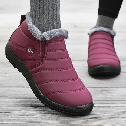 Gefütterte Damen-Stiefel in Schwarz – Seitenansicht