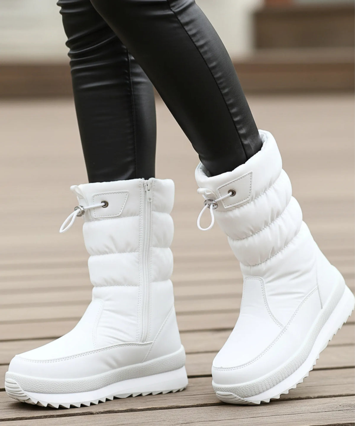 Wasserdichte Damen-Schneestiefel mit gestepptem Puffer-Schaft Seitenansicht