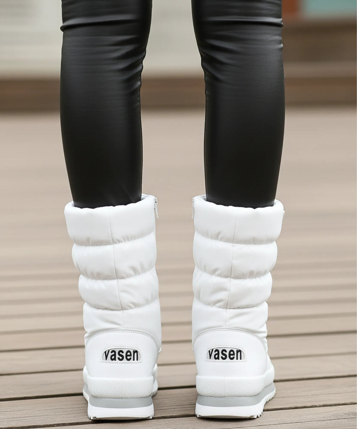 Kira Puffer-Schneestiefel in Weiß mit verstellbarem Schaft und Sherpa-Futter