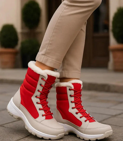 Detailansicht Pelzbesatz und Schnürung der Damen-Winterstiefel