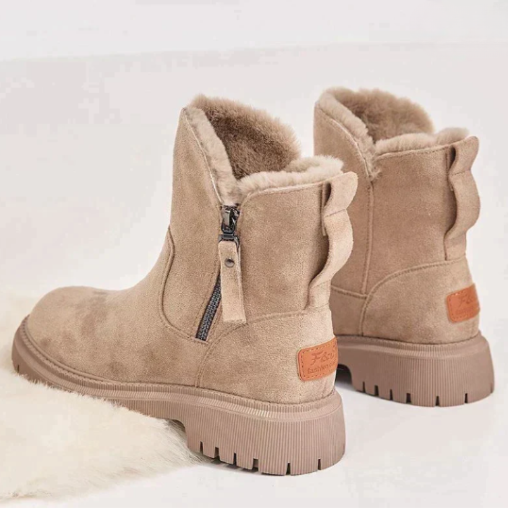 Winta wasserdichte Winterstiefel – getragen im Schnee