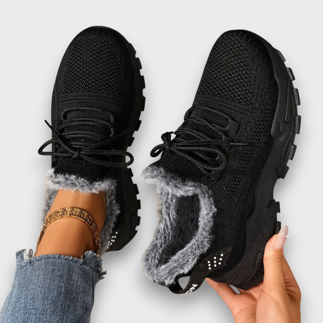 Lena Damen Winter-Sneaker mit Schnürsenkel in Schwarz – warm und casual