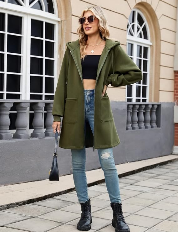 Lange Damen Strickjacke mit Kapuze und Kordelzug in Schwarz