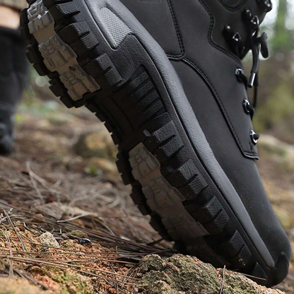 Herren Wanderschuhe mit verstärkten Nähten aus Synthetikleder