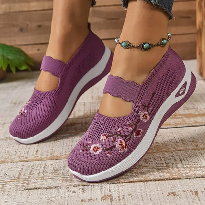 Fiora Sneaker Seitenansicht mit Hallux-Korrektur in Lila