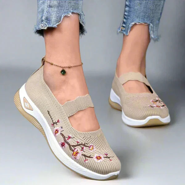 Fiora Casual-Sneaker in Beige – frisch und bequem