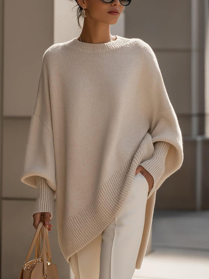 Fiora Damen Oversized Poncho-Pullover in Beige mit weitem Fledermausärmel