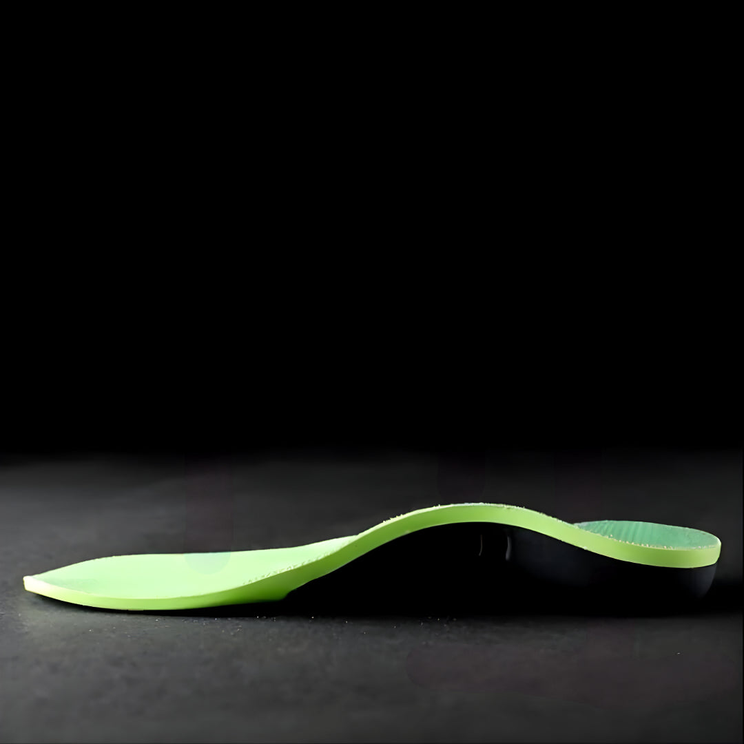 Memory-Foam Einlegesohle – Drucktest mit Hand zur Dämpfungsdemonstration