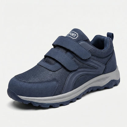 Innenansicht der gepolsterten Innensohle der orthopädischen Walkingschuhe