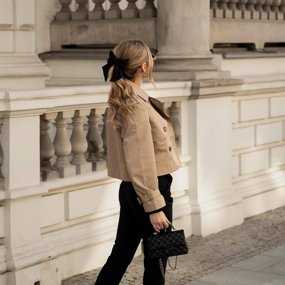 Schwarze Crop-Jacke mit Langarm und High-Waist-Schnitt für Damen