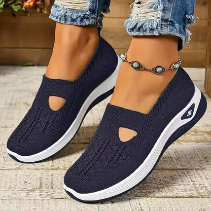 Damen Komfort-Sneaker Lena in Marineblau – Schrägansicht