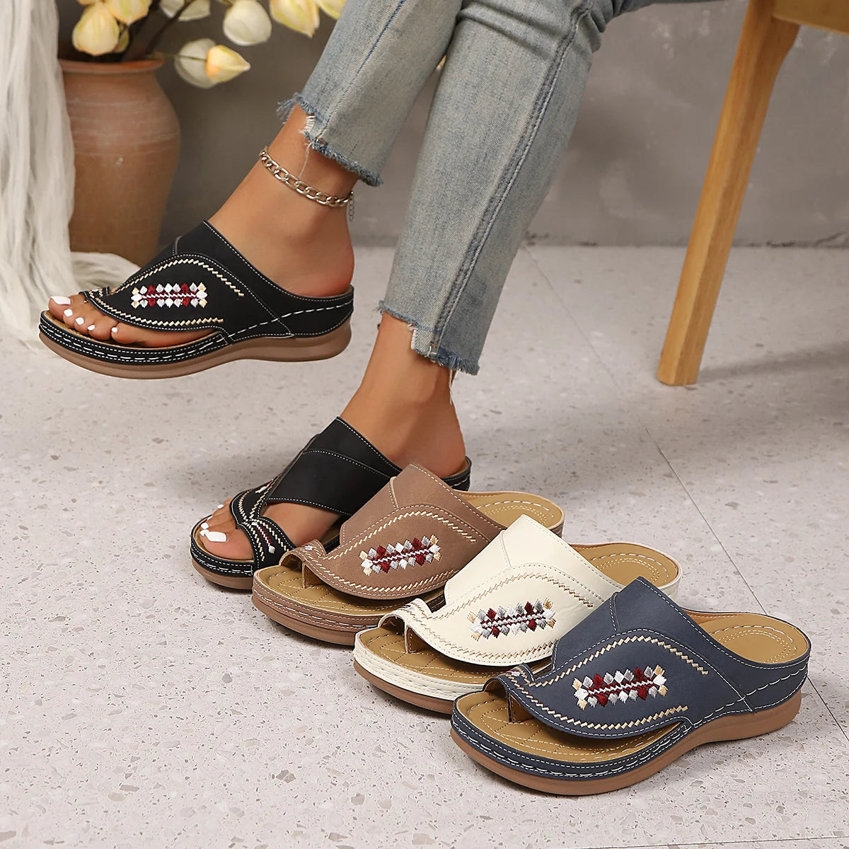 Loreva Damen Keilabsatz-Sandalen in Weiß – ideal für Urlaub und Freizeit