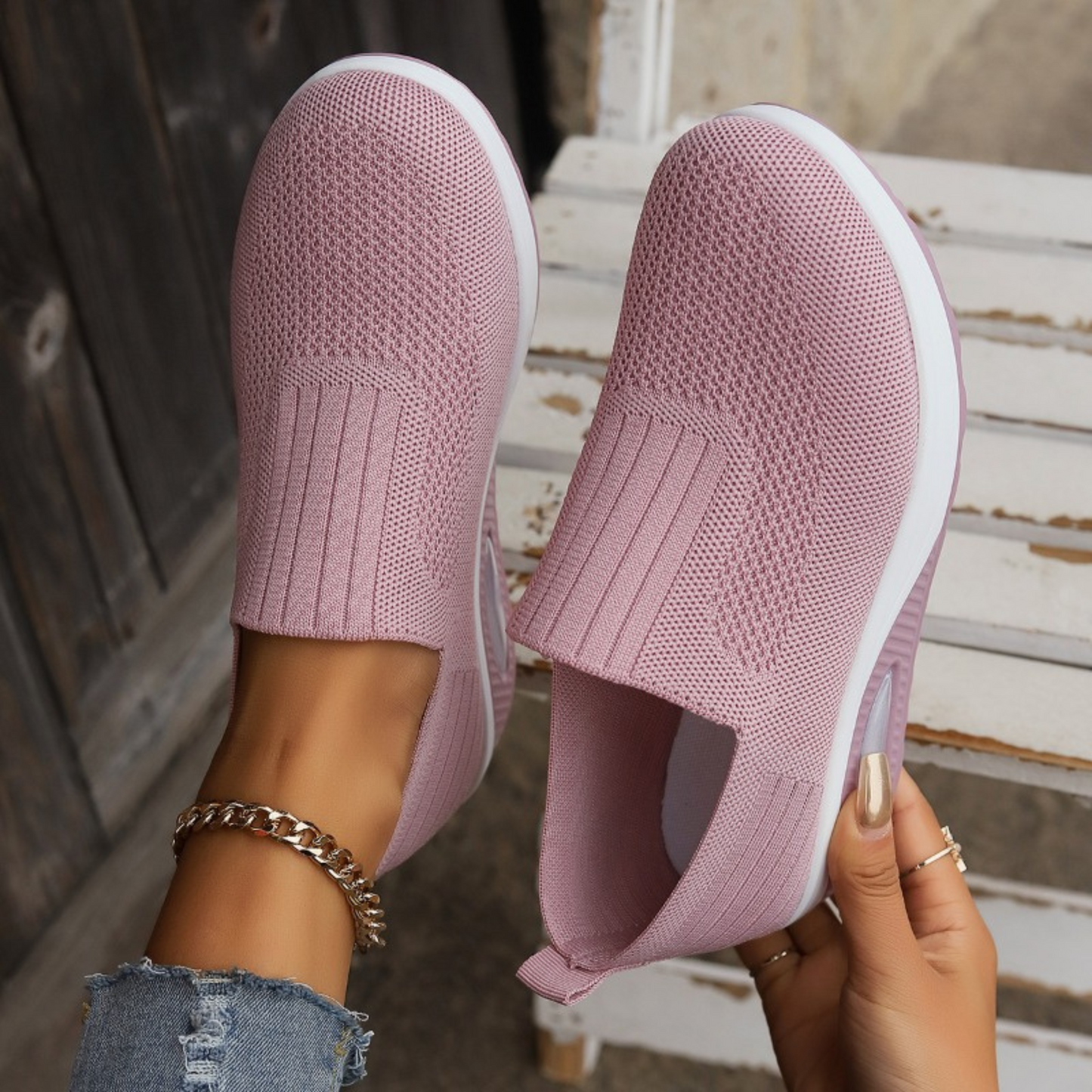 Mila orthopädische Damen Slip-on Sneaker in Schwarz mit Strickoberfläche