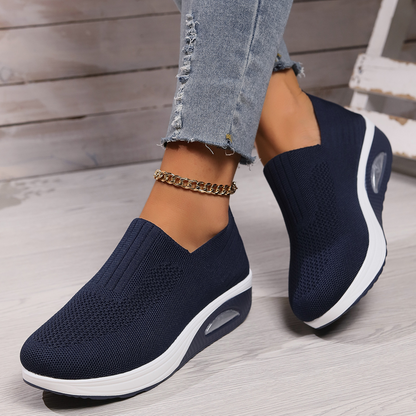 Mila Sneaker mit strukturierter Laufsohle für sicheren Halt im Alltag